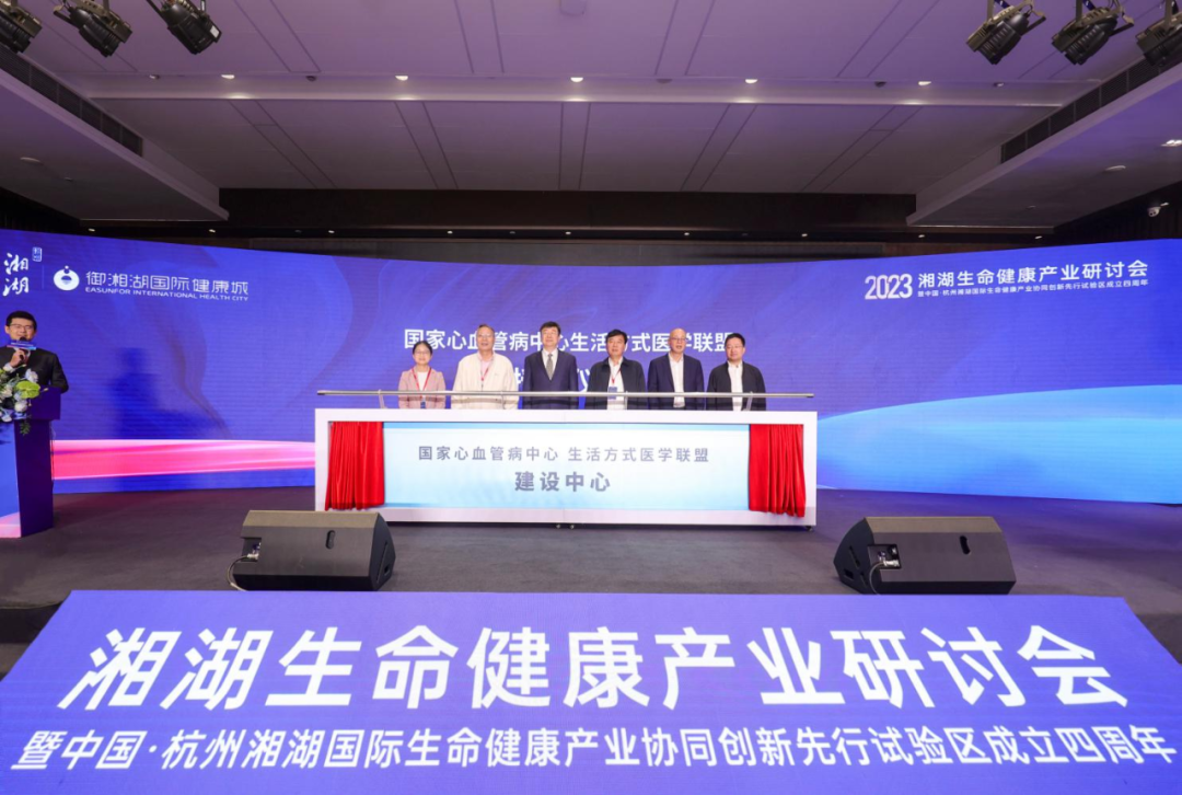 1698376209197052.png 640 (1).png